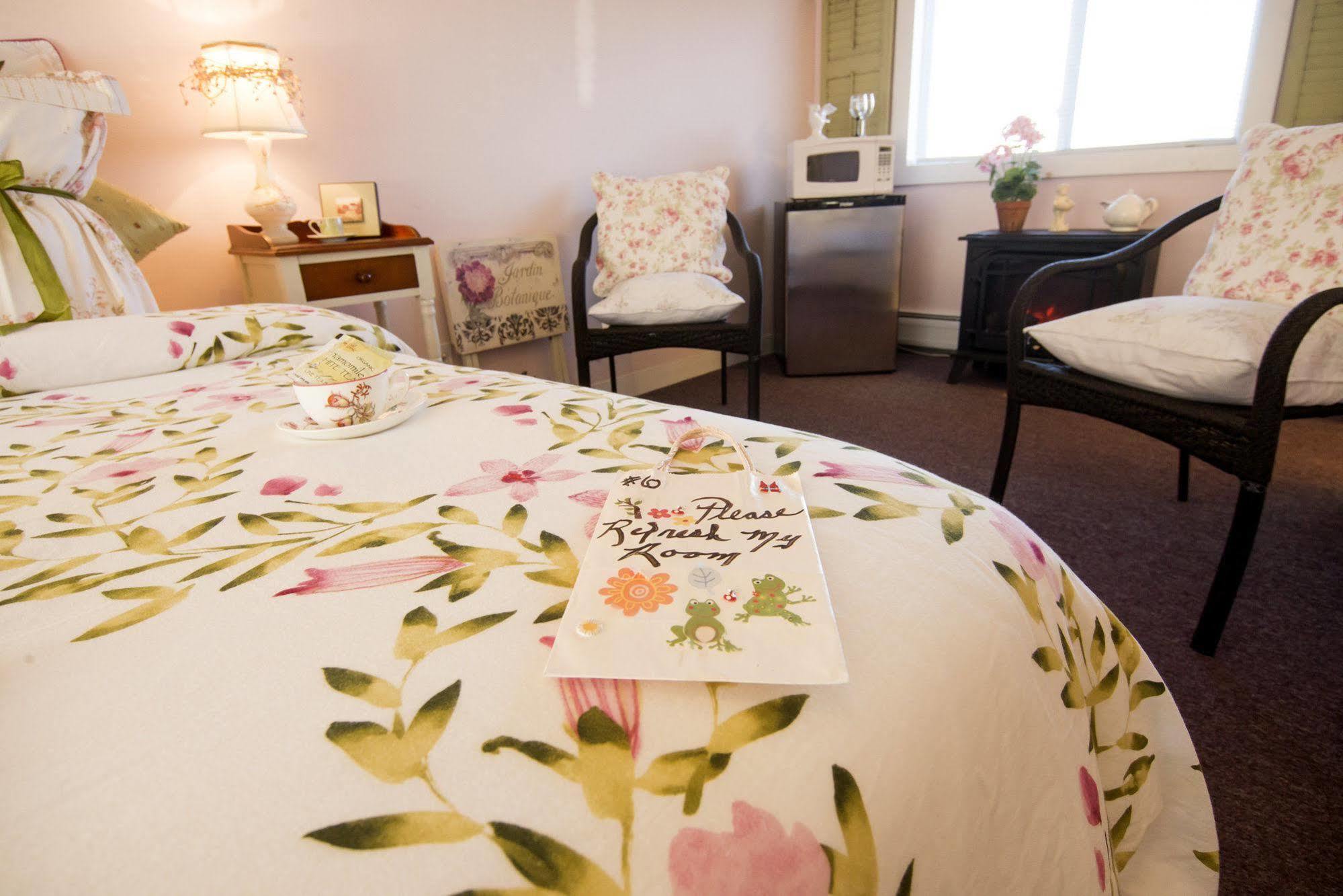 Savannah House Wine Country Inn & Cottages Himrod エクステリア 写真